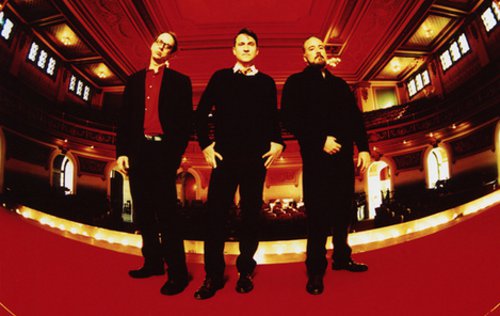 Uudelleen rivinsä koonnut The Afghan Whigs saapuu Suomeen