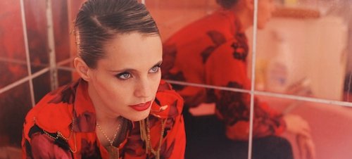 Anna Calvi palaa Suomeen uuden levyn voimin
