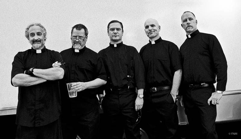 Faith No Morelta uusi albumi, Motherfucker-paluusinkku julkaistaan marraskuussa