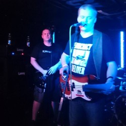 Hot Kommunist_live